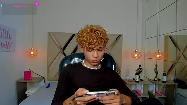Anyelo_Twink Chat XXX live