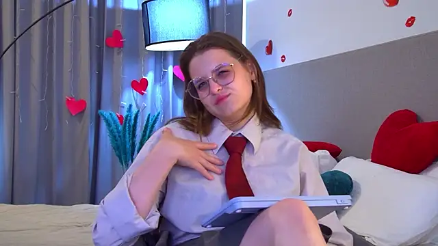 AlexaAvery élő XXX-chatje