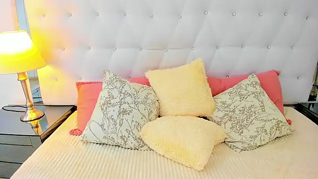 _Philippa_'s Live XXX Chat