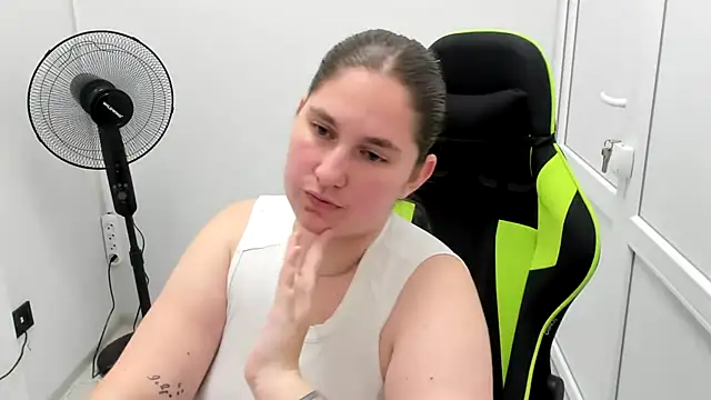 Chat +18 de LunaVenom ao vivo