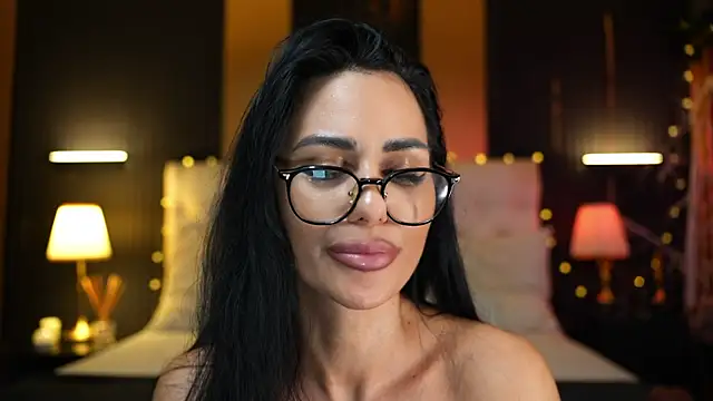 KatiaDivine Chat XXX live