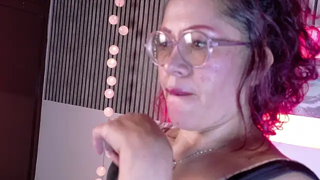 Mariia_Paulaa Adlı Modelin Canlı XXX Sohbeti