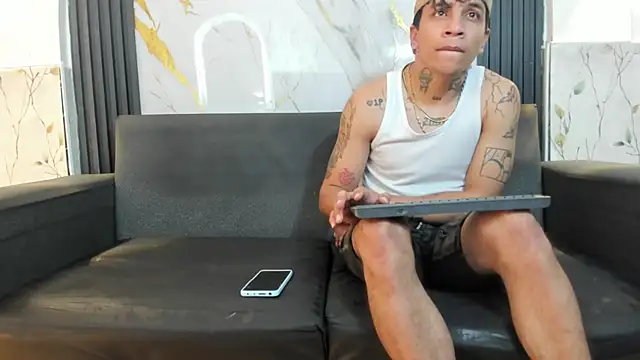 Chat +18 de jayy18_ ao vivo