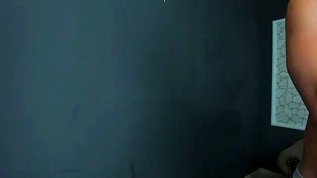 צ'אט XXX בשידור חי של BrianHunts