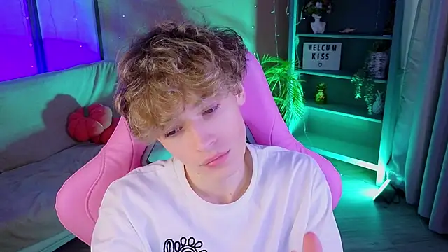 kevingarsiaa's Live XXX Chat