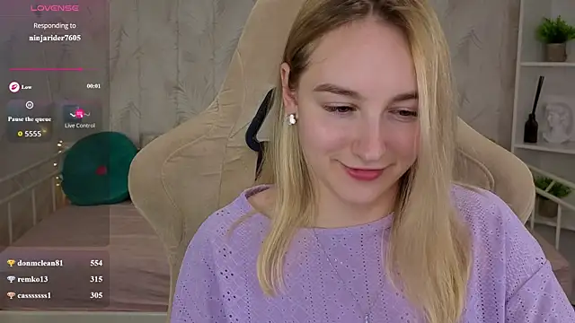 Chat XXX en directo de Shy_Polly
