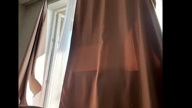 Chat +18 de LunarVelvet ao vivo