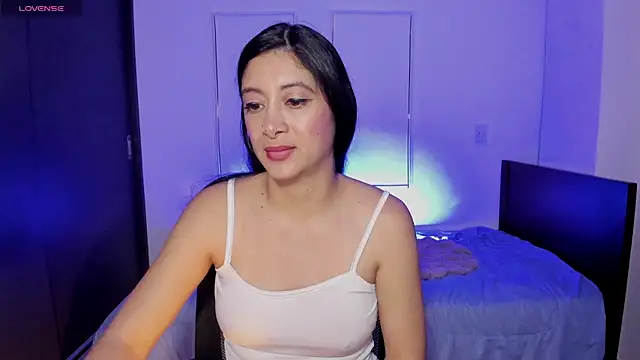 MeganWhite3 Adlı Modelin Canlı XXX Sohbeti