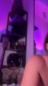 XXX chat uživo modela alldogsgotoheaven