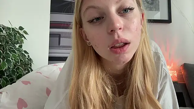 Fanny_Fresh: онлайн-секс-чат