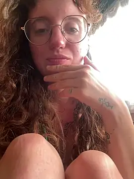 _foxygirl_ Show in webcam