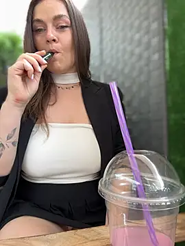 CrazyTori XXX чат на живо