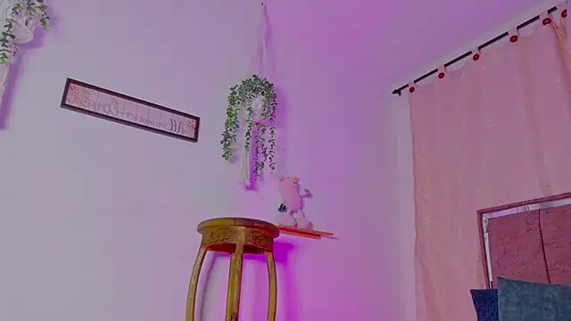 kaia_finn লাইভ XXX চ্যাট