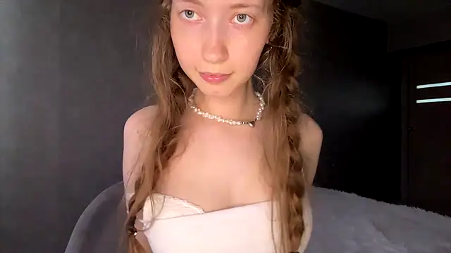 Emily_Mur_ Live XXX Chat