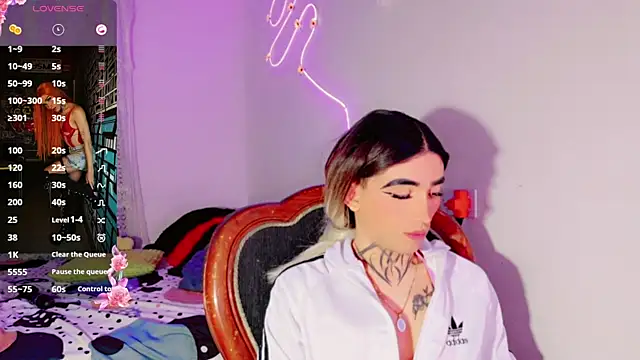MICAELA_RANGELL_ Chat XXX in diretta