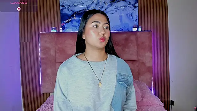 Iris_Thompson_ Chat XXX in diretta