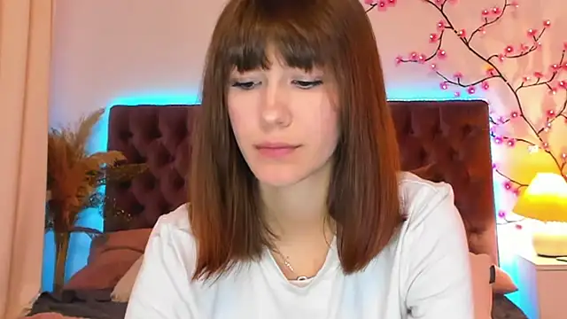 Chatroom XXX en direct de MilanaHotts