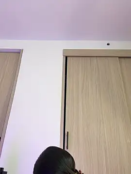 oficialaura's Live XXX Chat