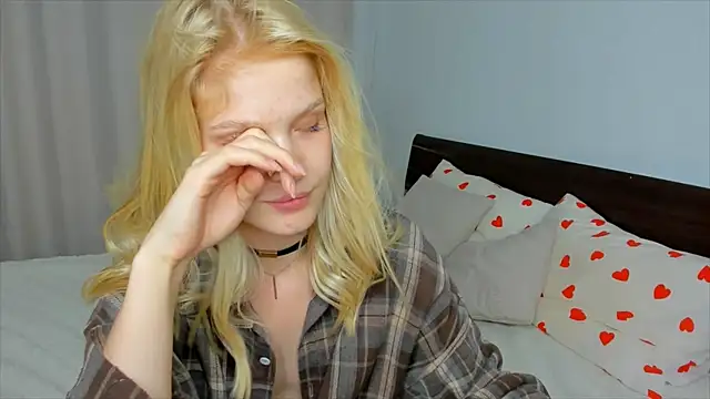 Xloe_Queen Adlı Modelin Canlı XXX Sohbeti