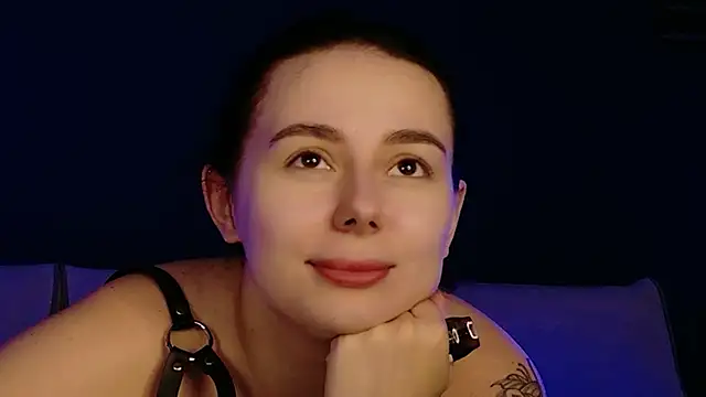Di_na_Bell's Live XXX Chat