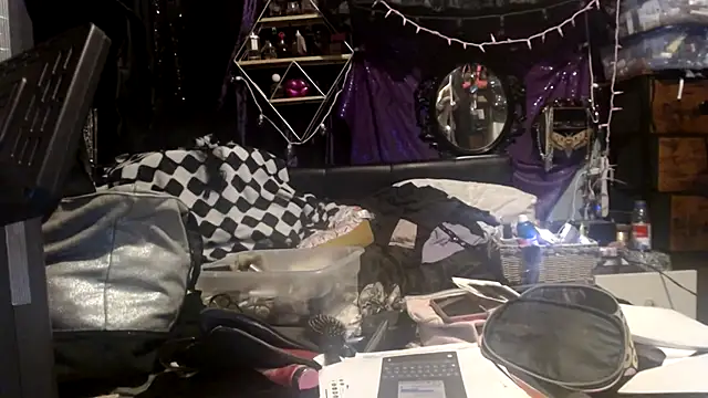 allymoon1369 Live XXX-Chat