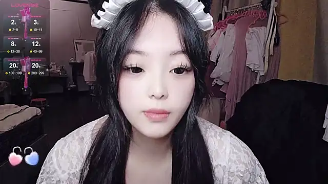 Mia-i's Live XXX Chat