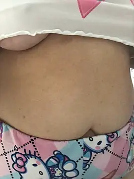 Chat +18 de Candy_Queenn ao vivo