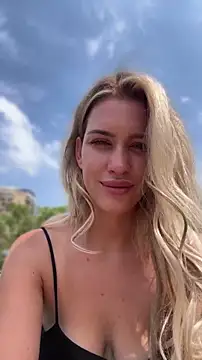 KikiWatson 现场XXX聊天