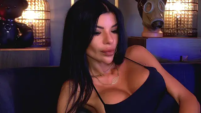 XXX chat uživo modela EleniaDevons