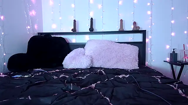 QueenLolaX's Webcam Show