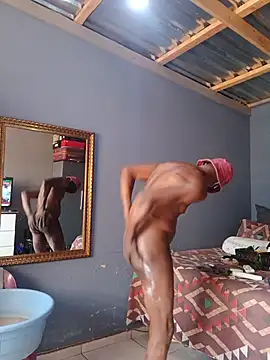 TheBlackT Adlı Modelin Canlı XXX Sohbeti