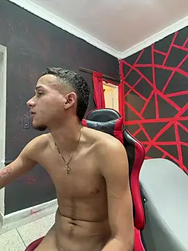 Chat XXX en directo de friends_lust_latin
