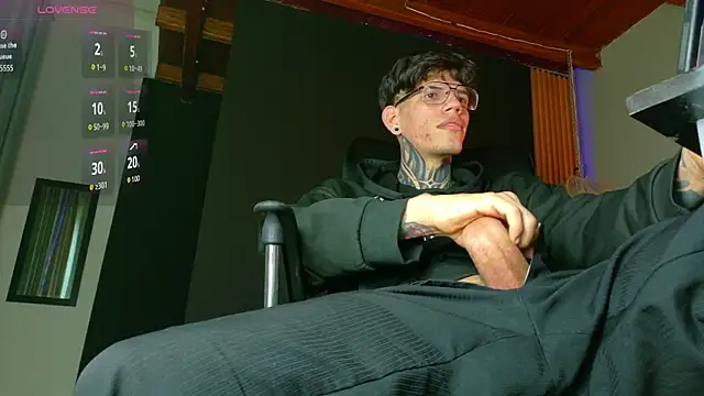 david_huge: απευθείας συνομιλία ΧΧΧ