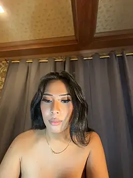 แชท XXX สดของ hugecock_tamira