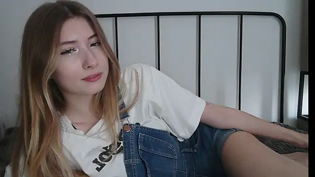 ErikaShyy 라이브 XXX 채팅