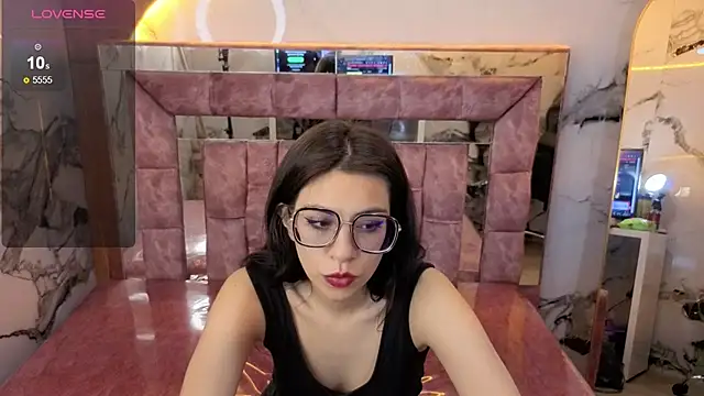 Madison08_ch Adlı Modelin Canlı XXX Sohbeti