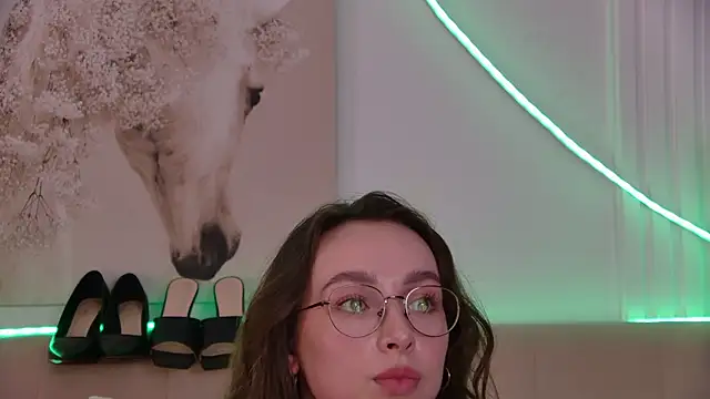 Emily_Simon Live XXX Chat
