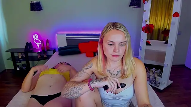 XXX chat uživo modela MagicEyess