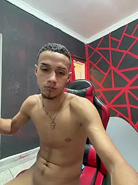 friends_lust_latin's Live XXX Chat