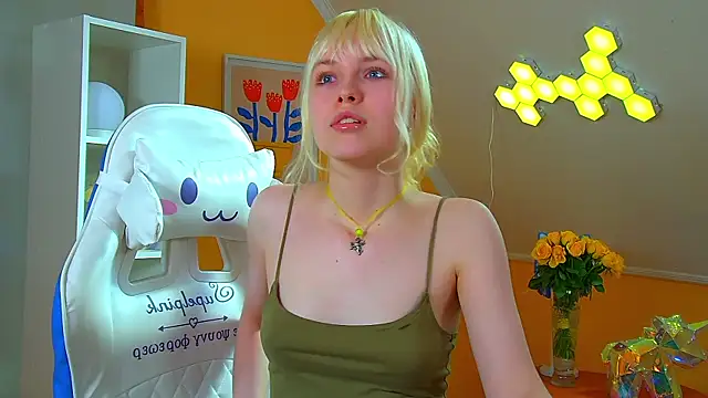 HannahHollis Adlı Modelin Canlı XXX Sohbeti
