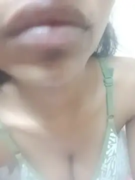 sizzling_aaruhi Chat XXX live