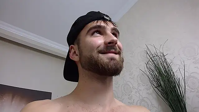 KyloEast Chat XXX live