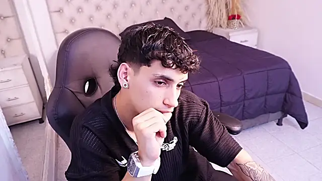 JhoanLeandro's Live XXX Chat