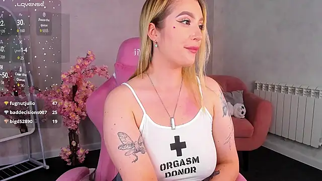 دردشة Viickie_Nelsson الجنسية المباشرة