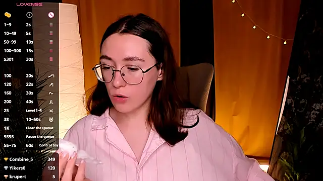 צ'אט XXX בשידור חי של polly_pop_