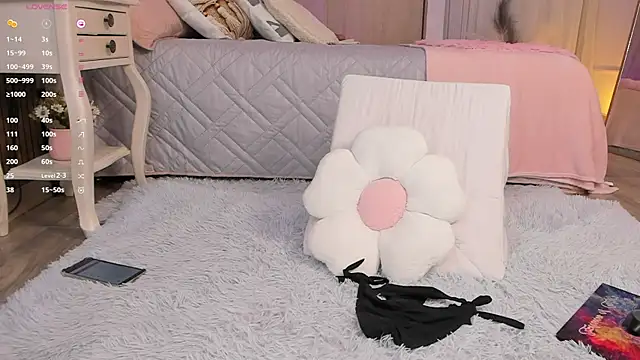 tatikiss_ Chat XXX in diretta