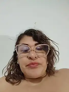 Chatroom XXX en direct de AlexxiaaMat