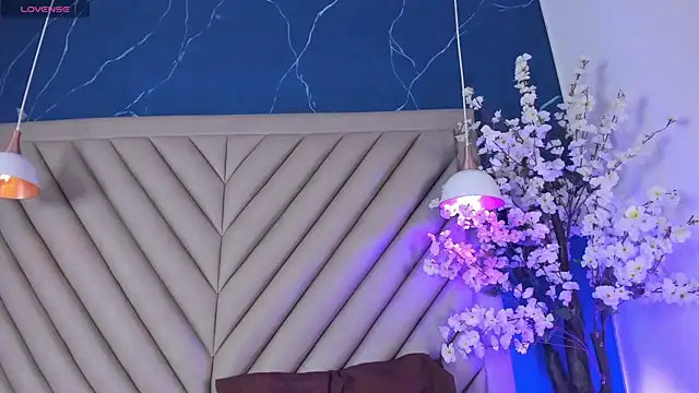 DarkieSweet Adlı Modelin Canlı XXX Sohbeti