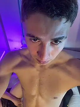 lyra-marco's Live XXX Chat