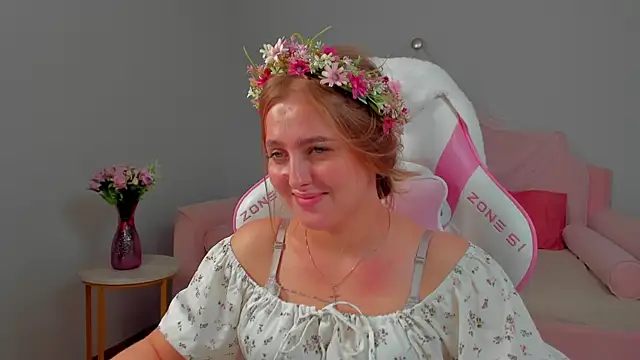 EllaBells' Live XXX Chat
